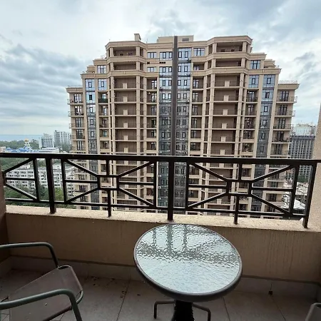 Elegia Park Arcadia *
